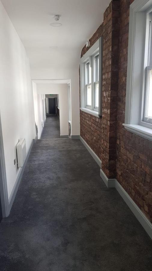 16 Queen Avenue City Centre Serviced Apartment W Free Parking Liverpool Exterior photo